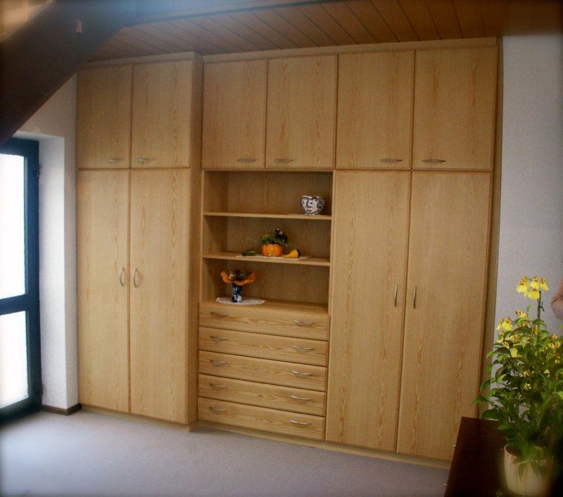 Einbauschrank grau