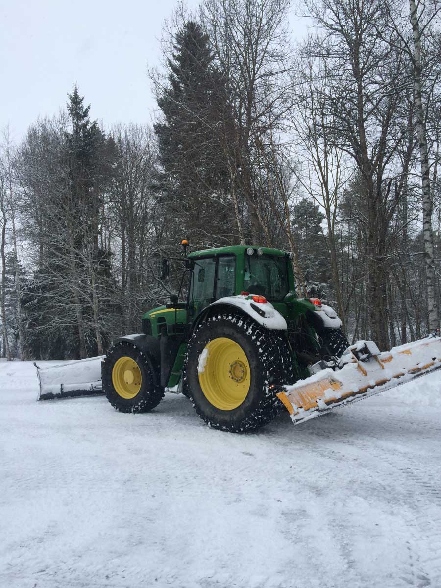 Maansiirtoliike Holma Oy