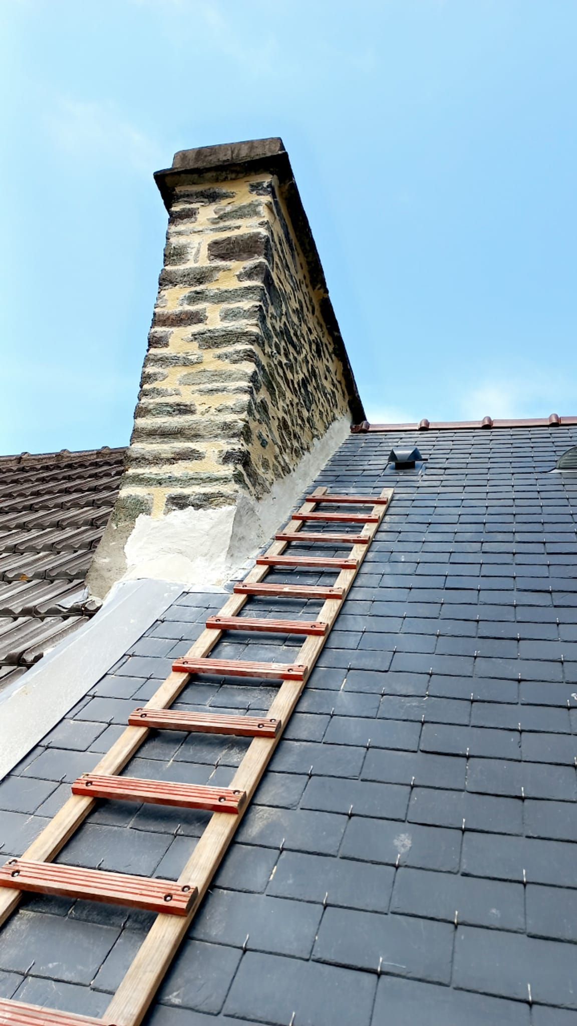 Joint de pierre sur cheminée