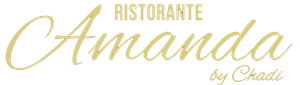 Logo für das Ristorante Amanda by Chadi in eleganter Goldschrift. „Ristorante“ erscheint über „Amanda“. „by Chadi“ steht in kleiner Schrift darunter.