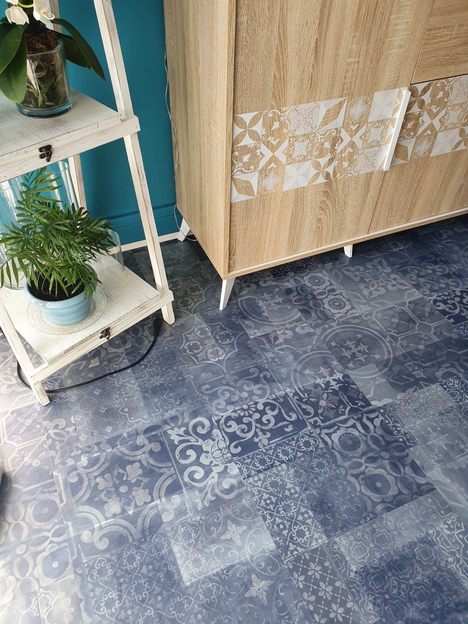 Dalles pvc et meubles