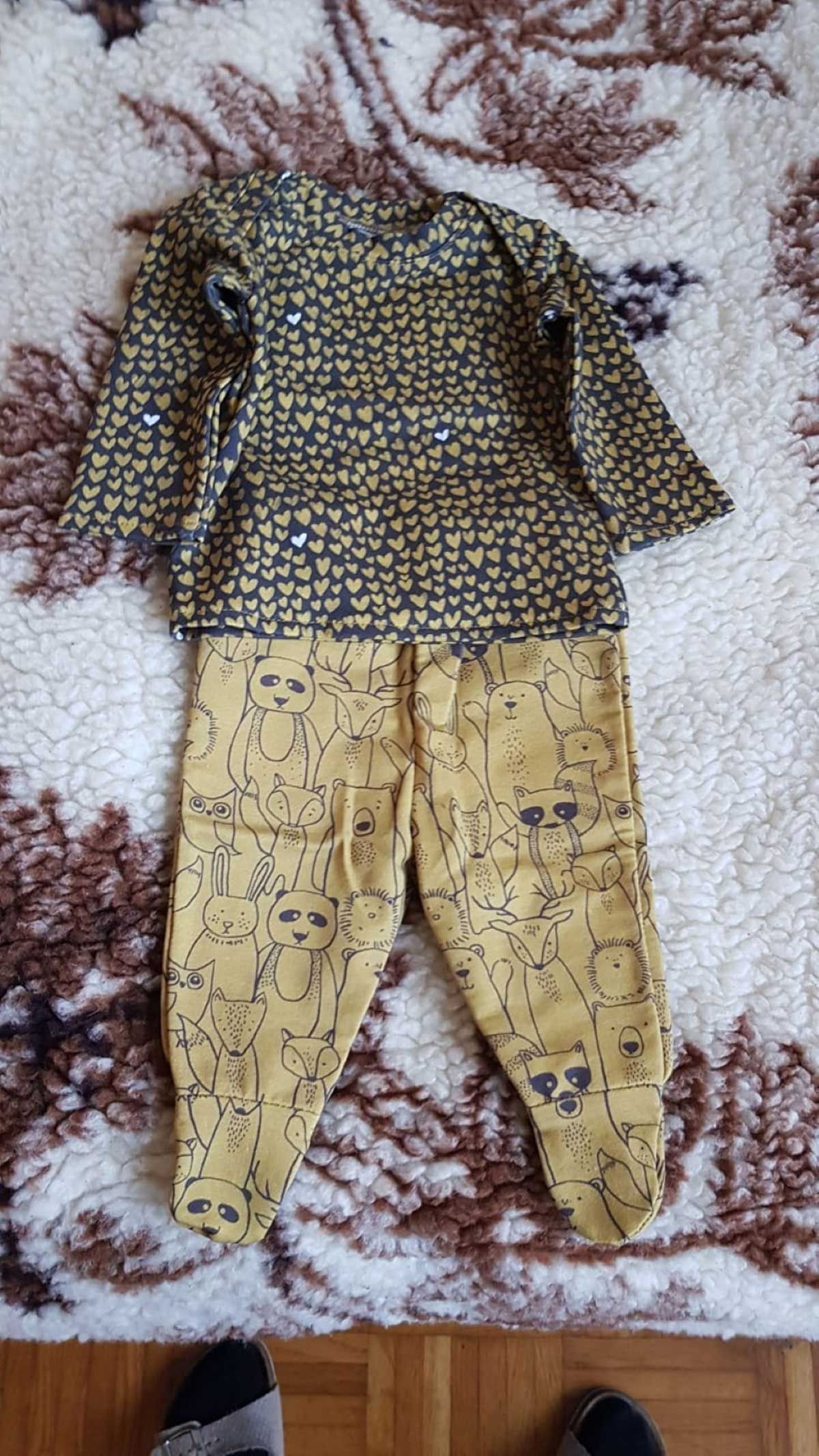 Outfit aus Hose und Shirt, genäht bei Moni's Stoffparadies