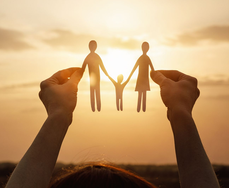 Un pochoir représentant une famille.