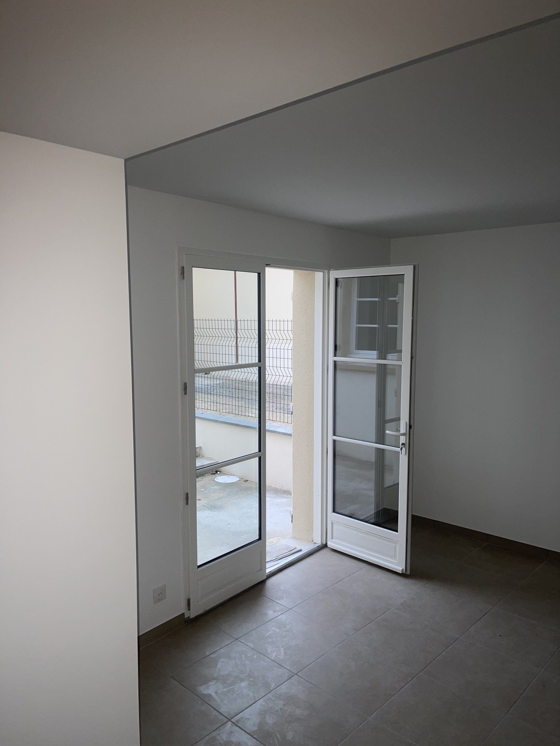 Porte-fenêtre ouverte