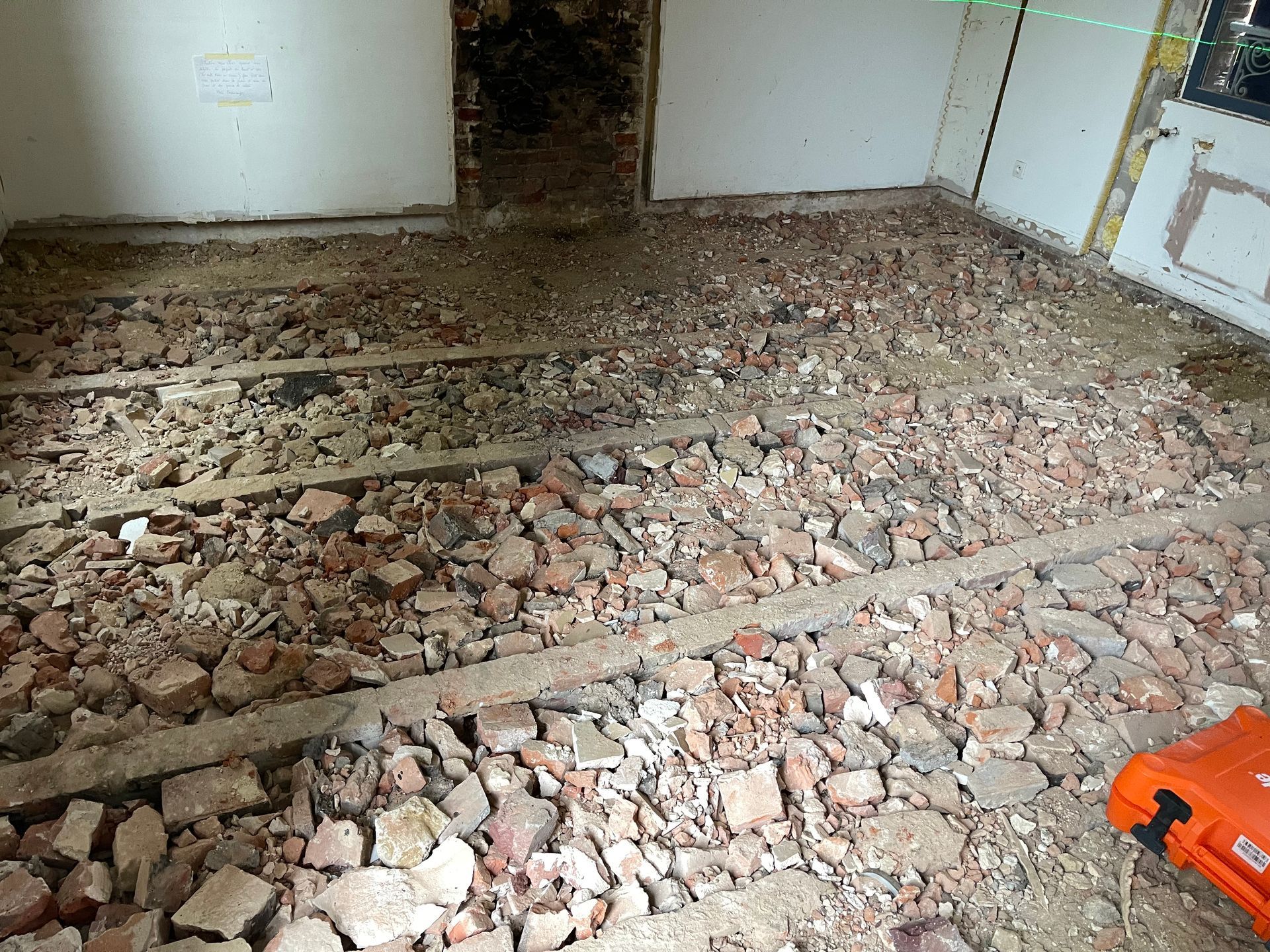 Préparation d'un sol de RDC avant coulage d'une chappe