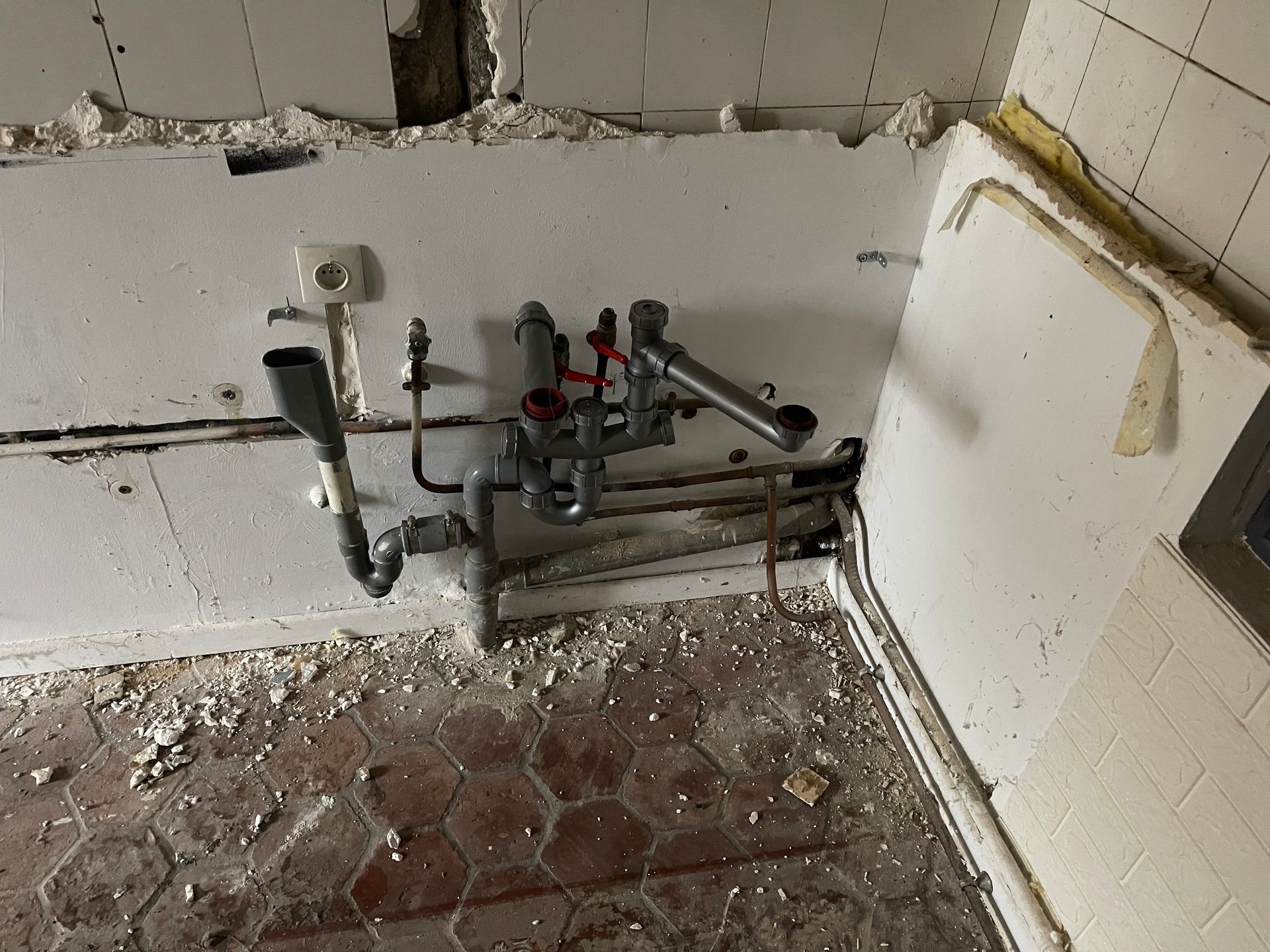 Évacuations d'eau pour appareils électroménagers