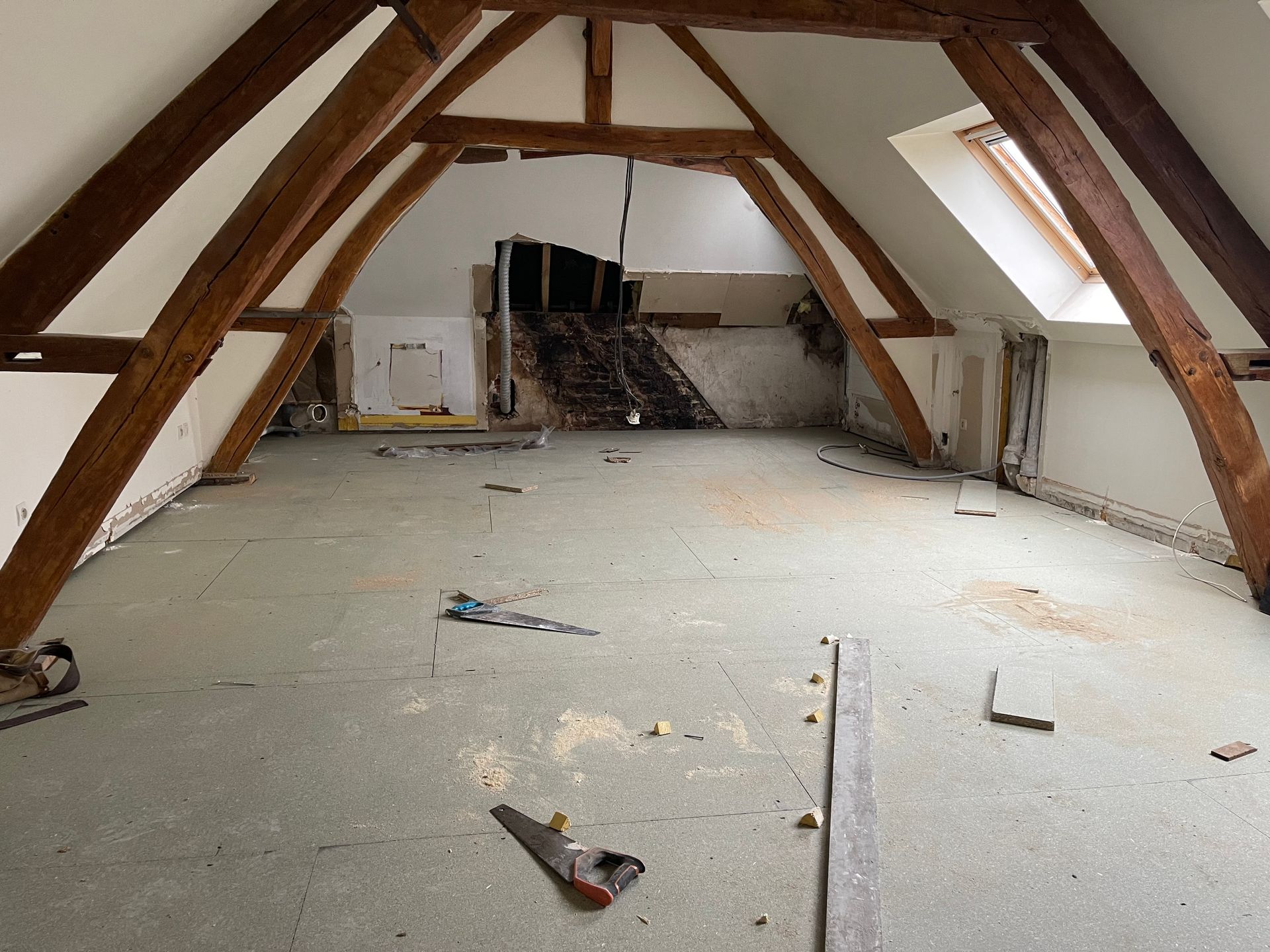 Plancher neuf dans les combles