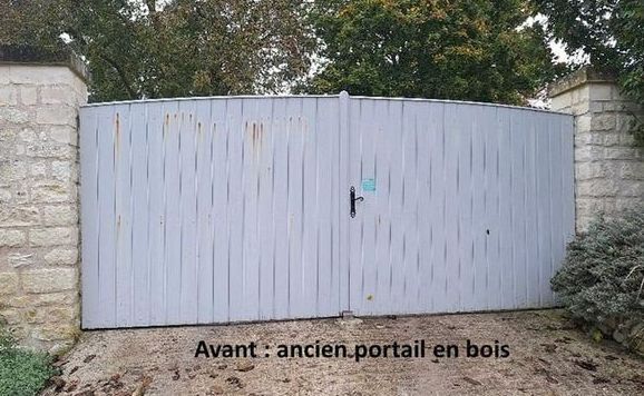 Ancien portail en bois