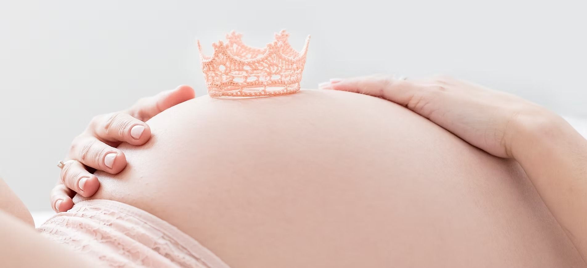 Striscione colorato a mano che reca la scritta