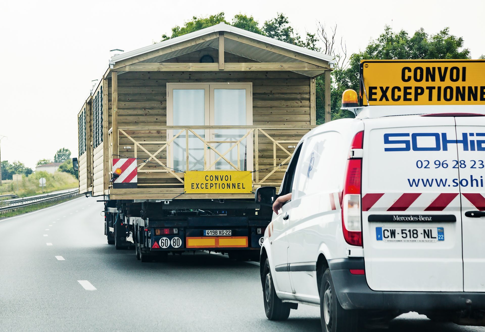 Convoi exceptionnel pour un transport routier de mobil-home