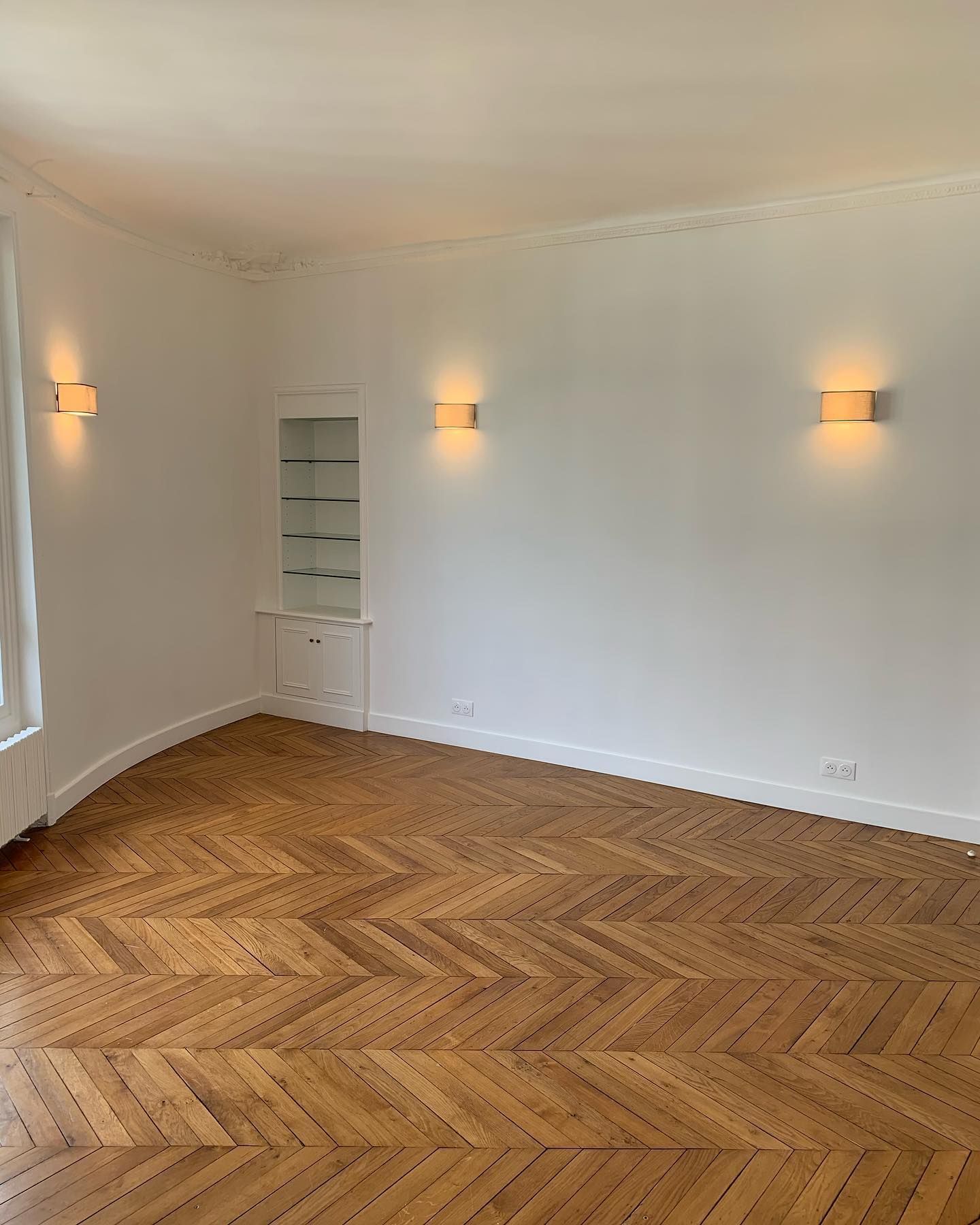 Parquet point de Hongrie dans un appartement parisien