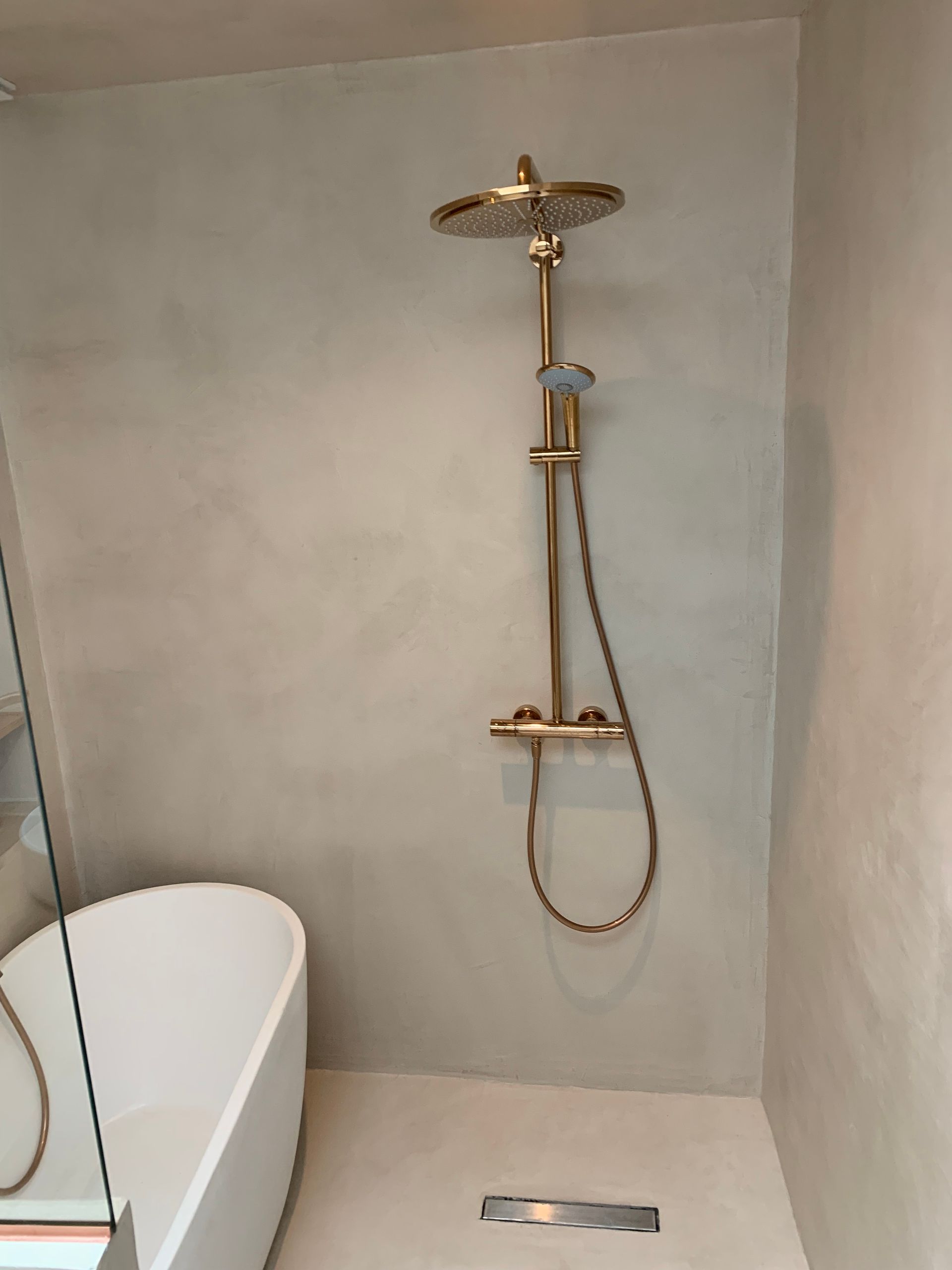 Salle de bains refaite entièrement à neuf