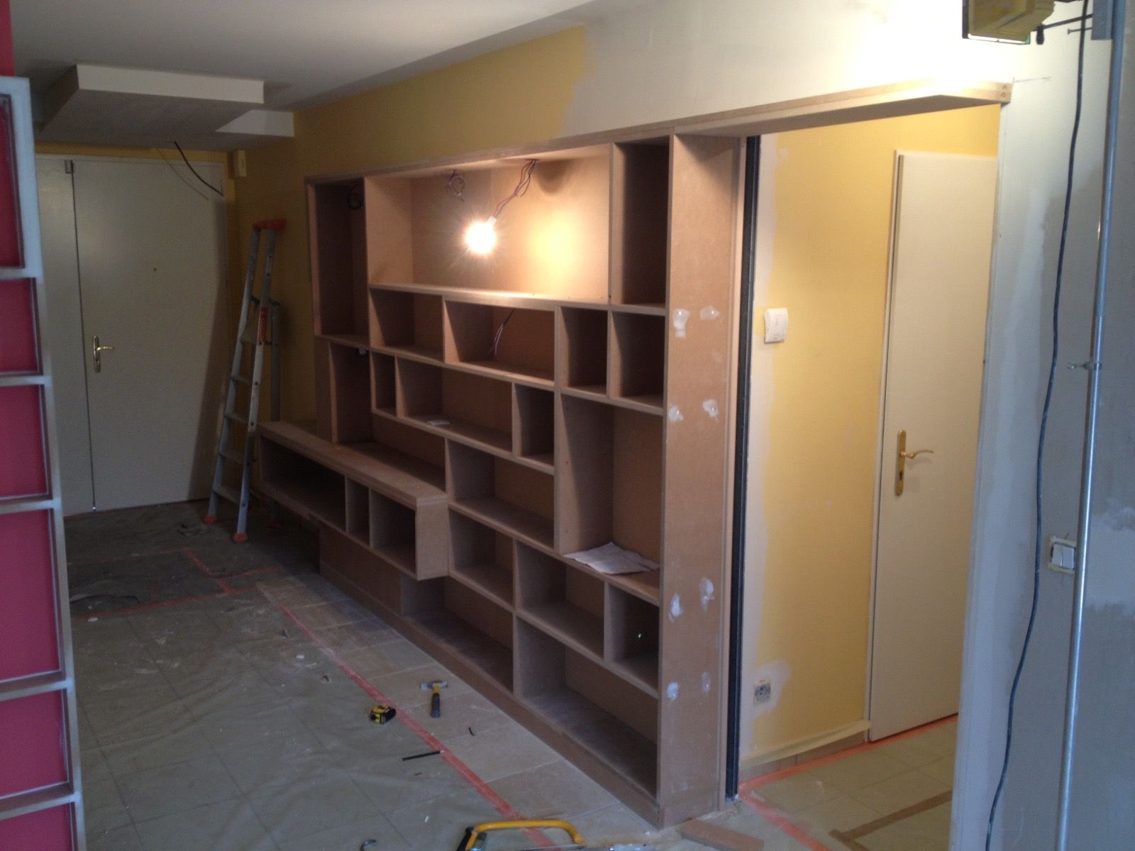 Meuble sur mesure en médium