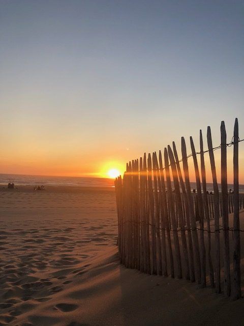Couché de soleil sur une plage