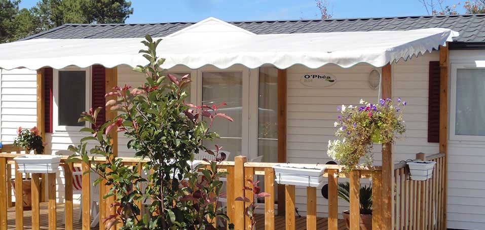 Mobil Home avec store banne