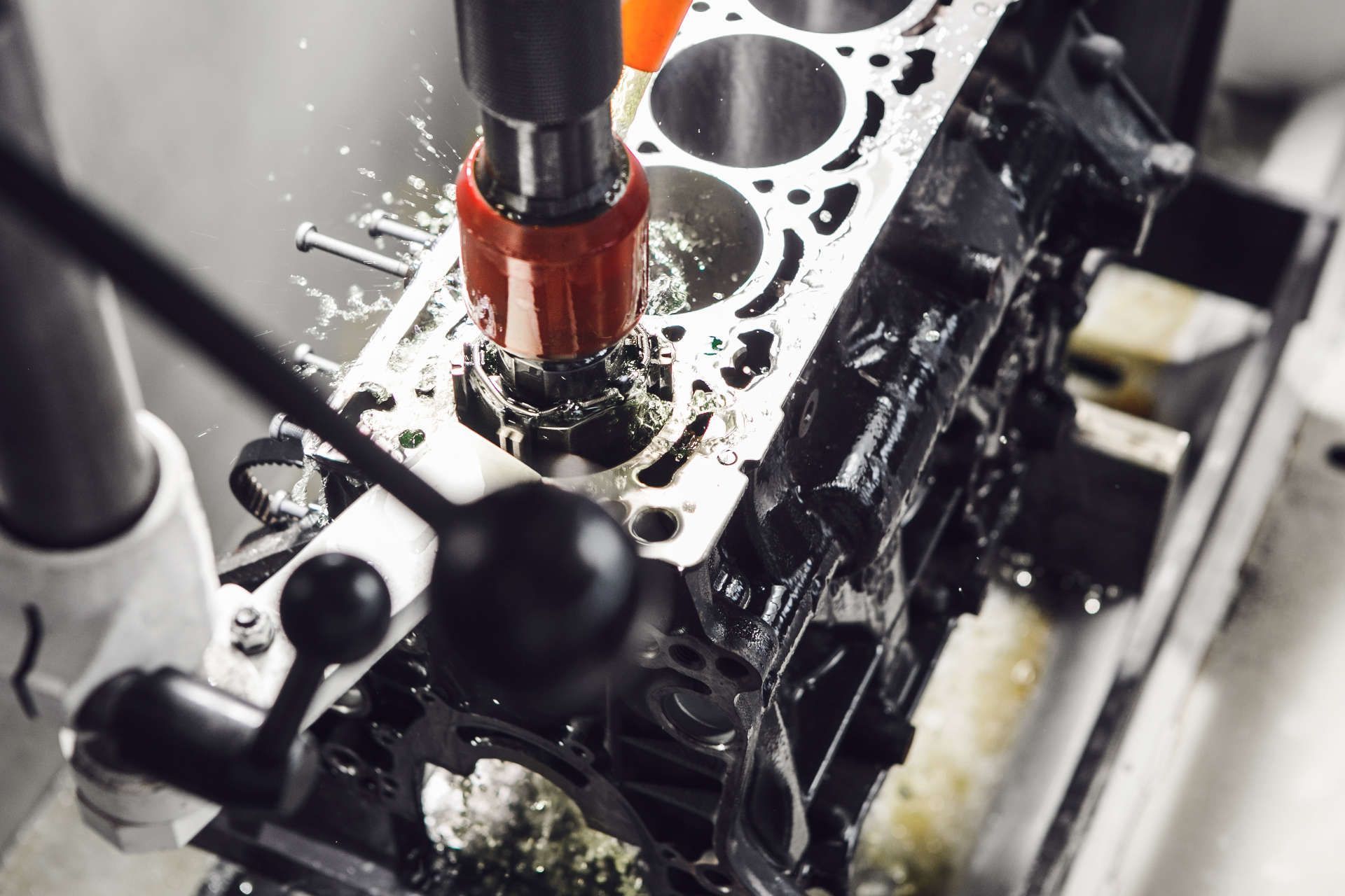 Honen von Metallteilen