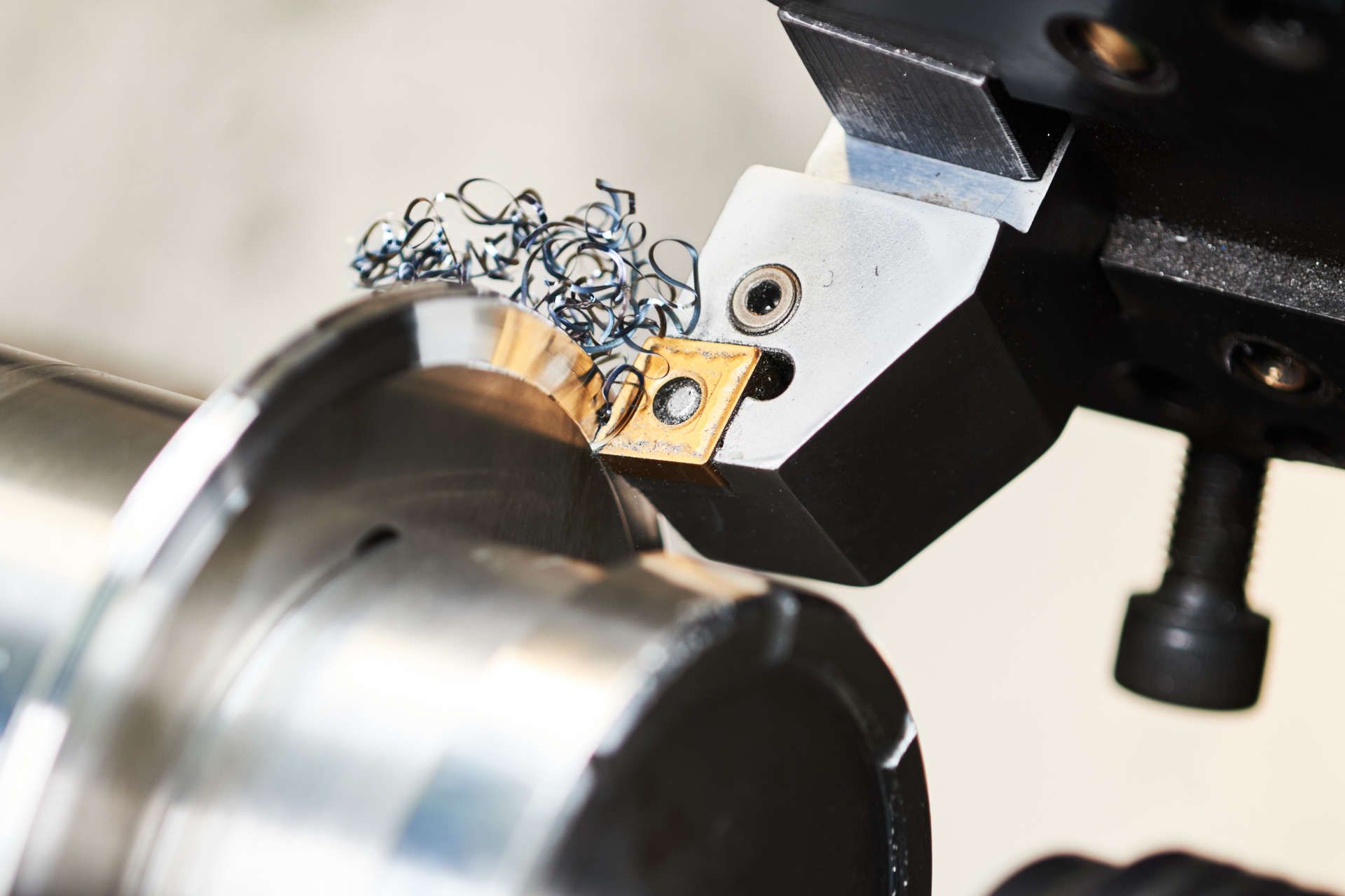 Drehen von Metallteilen