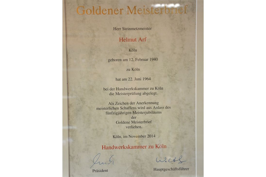 Ein Zertifikat mit der Aufschrift „Goldener Meister“