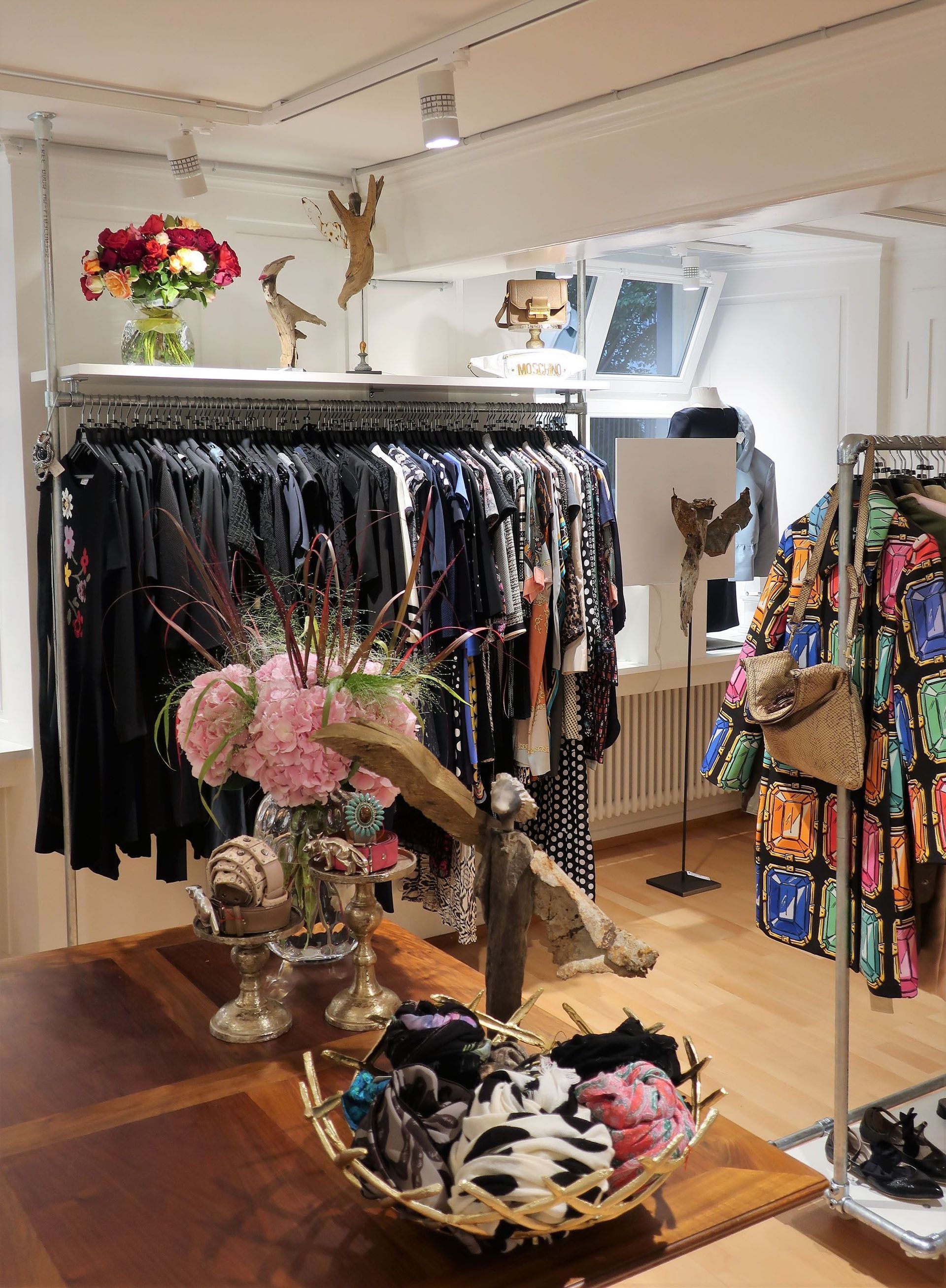 2nd Hand Laden In Der Nähe Impressionen des Second Hand Ladens in Schaffhausen