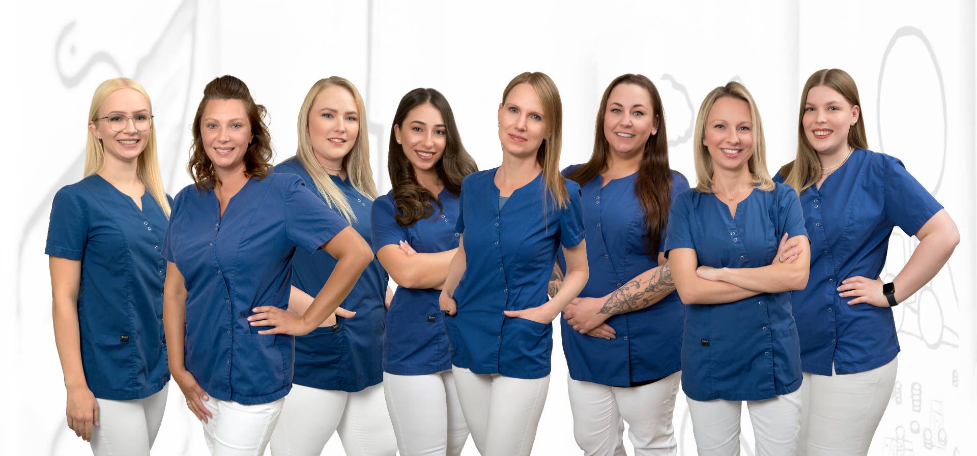 Gruppenbild Mitarbeiter Praxis Dr. Sina Lehmann