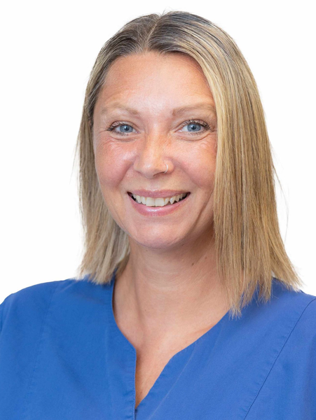 Conny Schöfbeck | Zahnarzthelferin