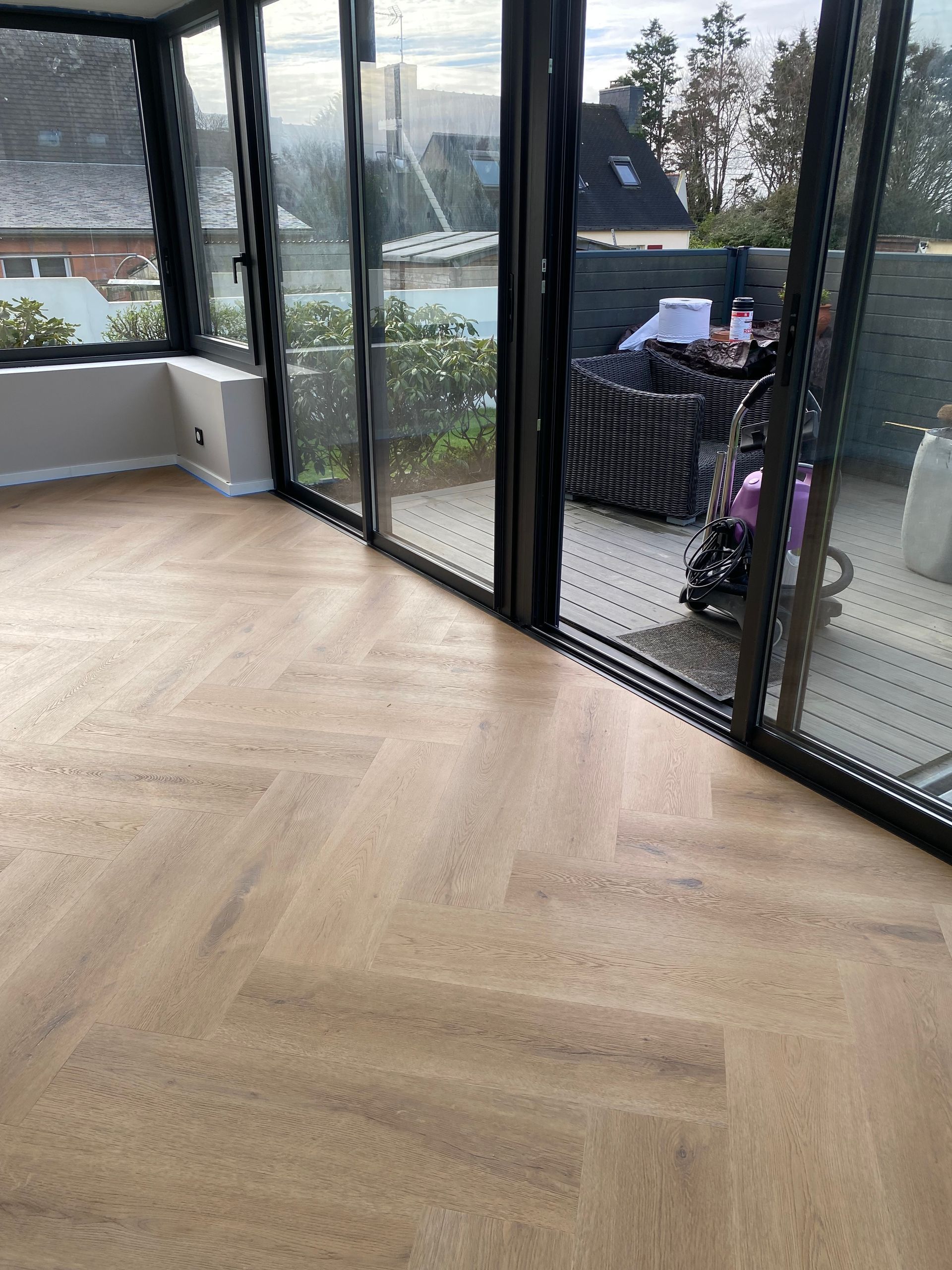 Parquet clair à chevrons