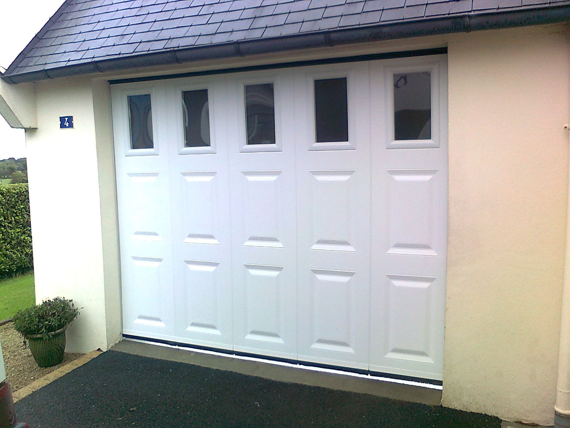 Porte de garage résidentielle