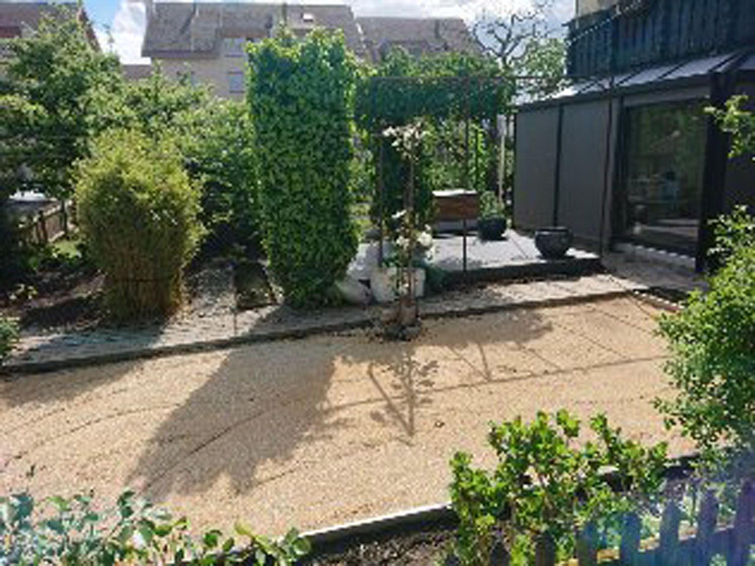 Terasse und Steingarten - Stebler Umbau & Renovation in Busswil BE