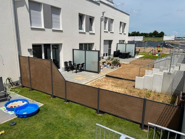 Zaunumrandung für ein Neubaugrundstück