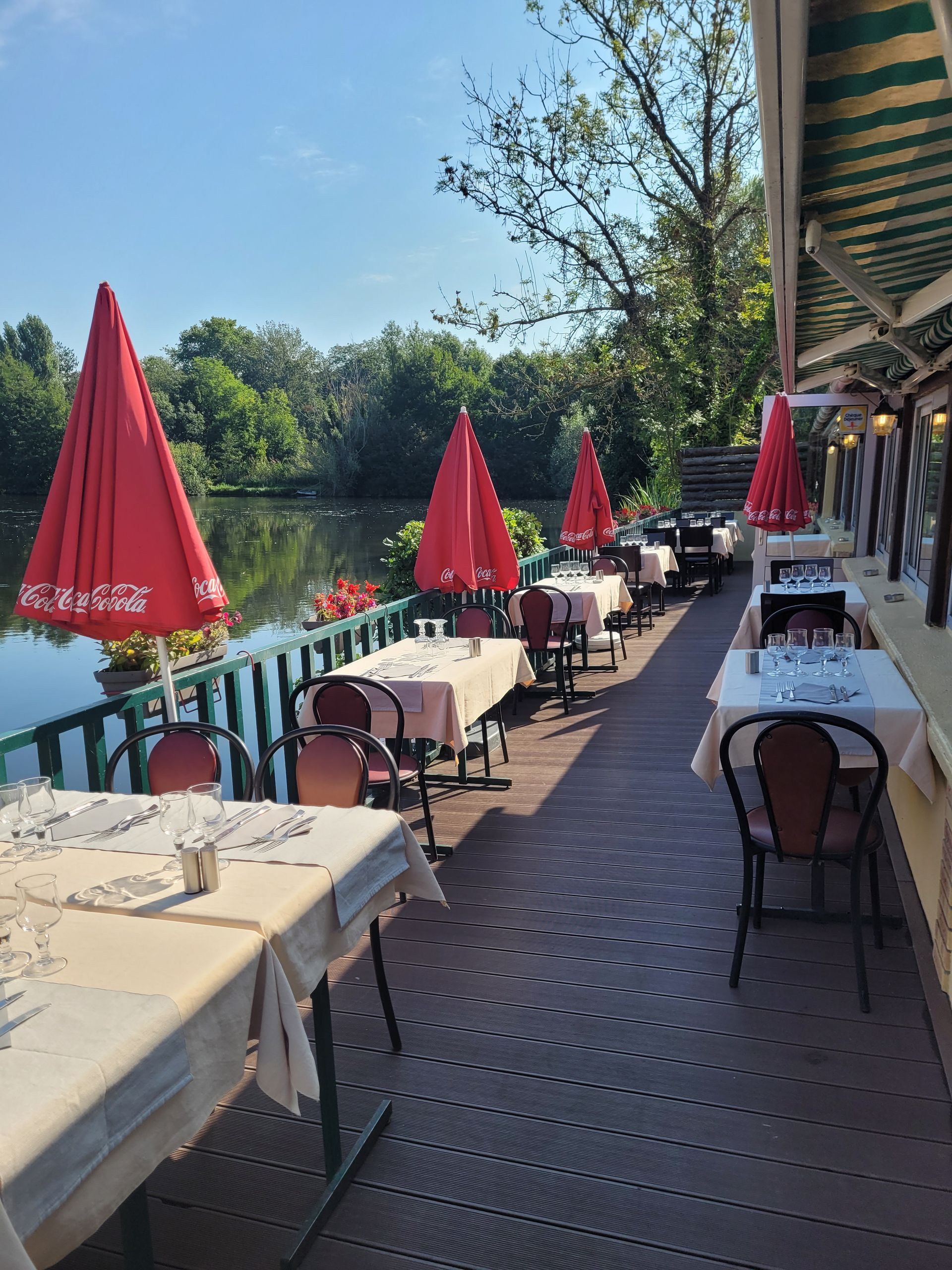 L'Etang Fleuri, à Vert-le-Petit
