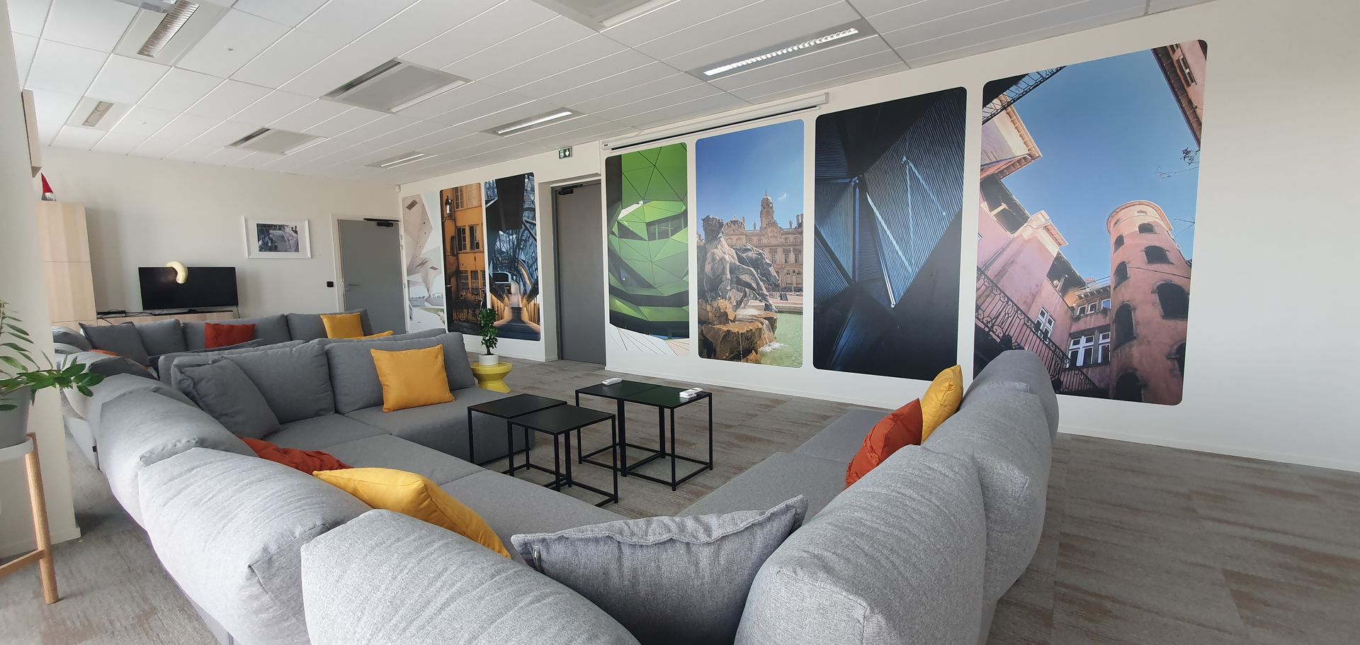 Papier peint imprimé dans une salle de repos