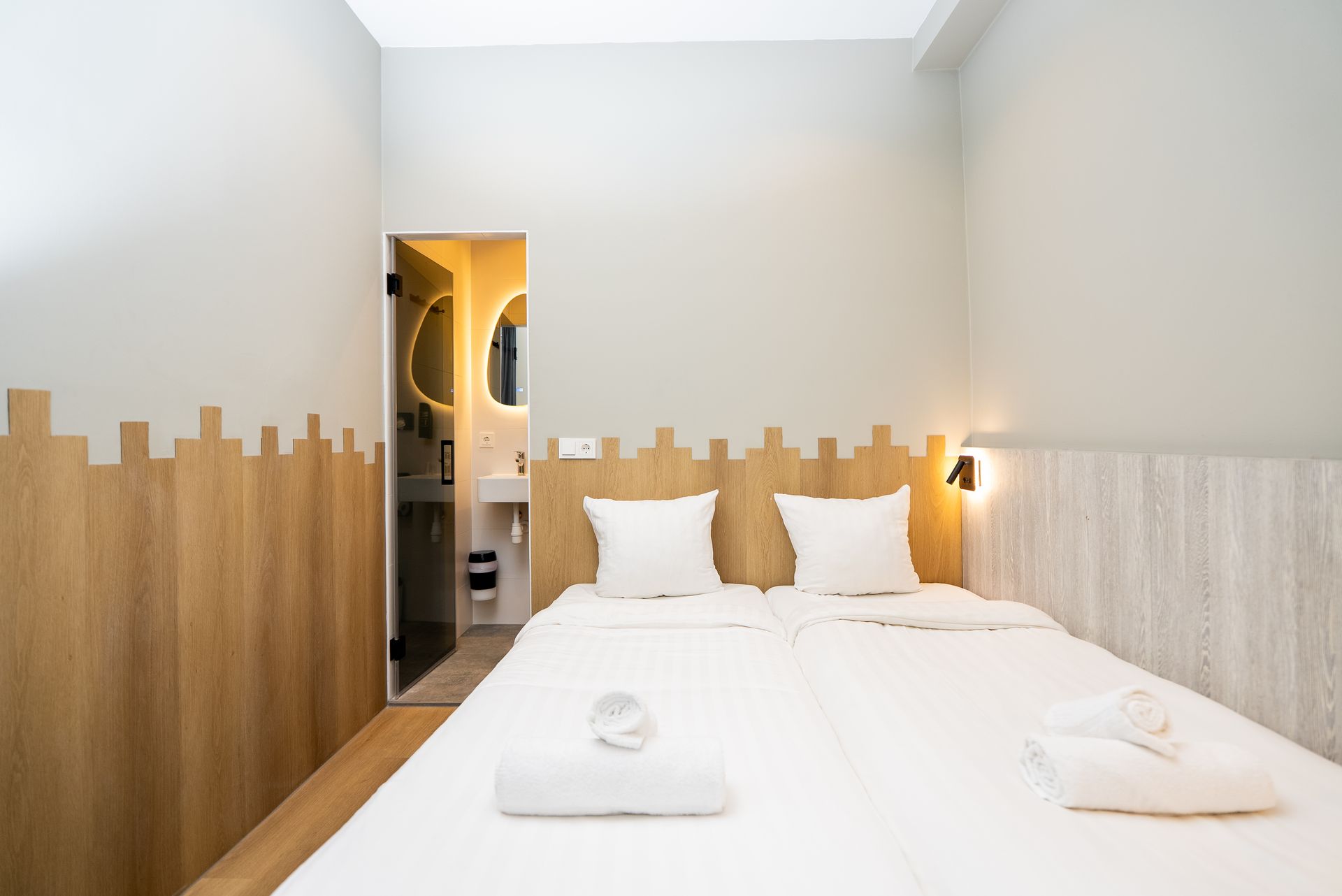 Twin room with Private Bathroom in Amsterdam