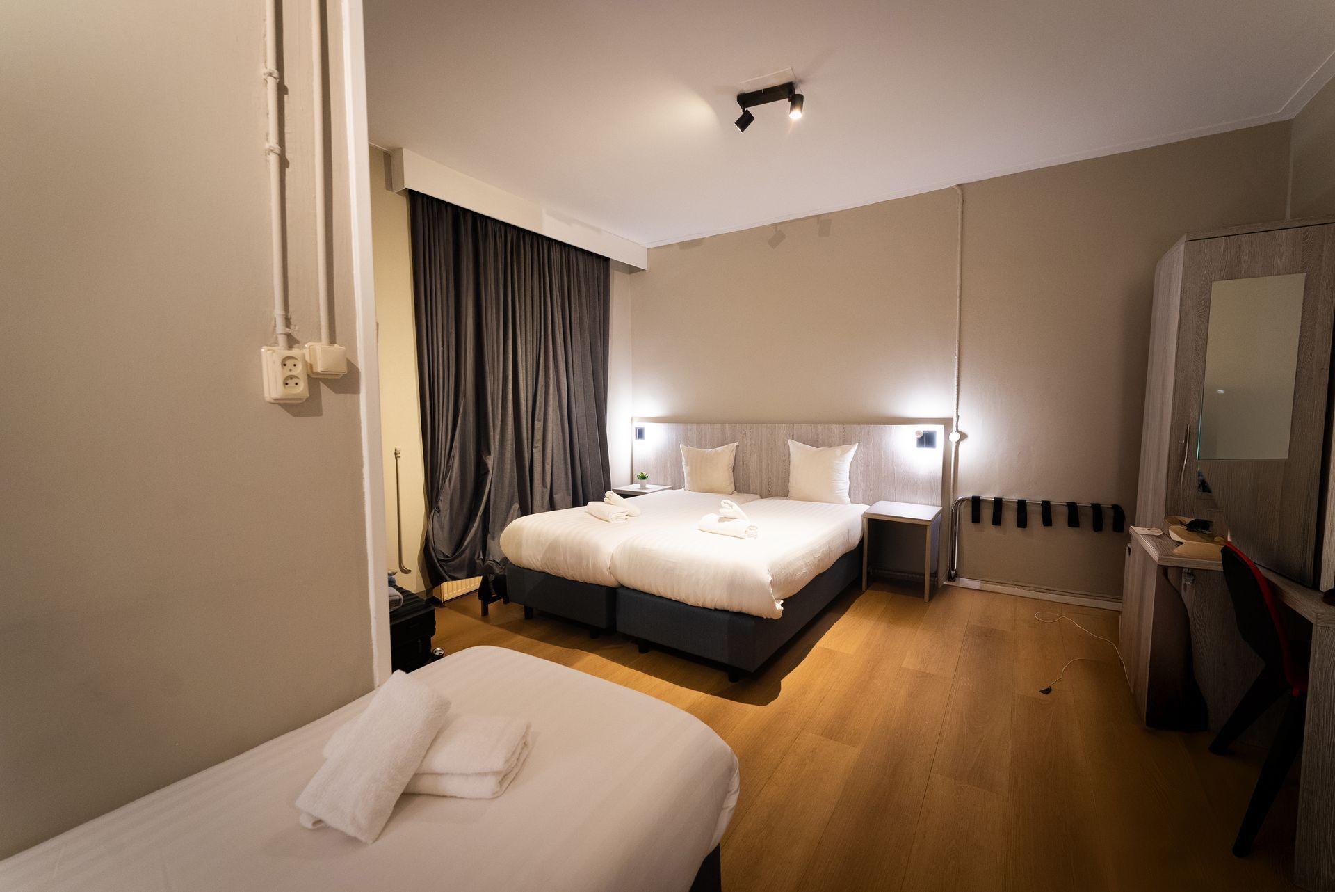 Twin Room with Private Bathroom in Amsterdam near canals