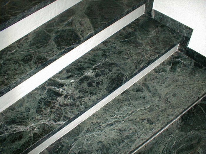 MGS Naturstein AG - Badezimmer