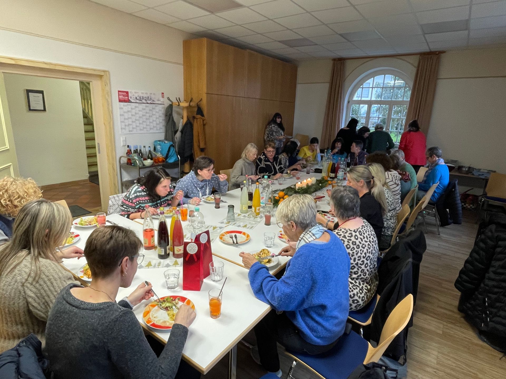 Jahrsausklang der Sozialstation Straubenhardt mit leckeren Maultaschen