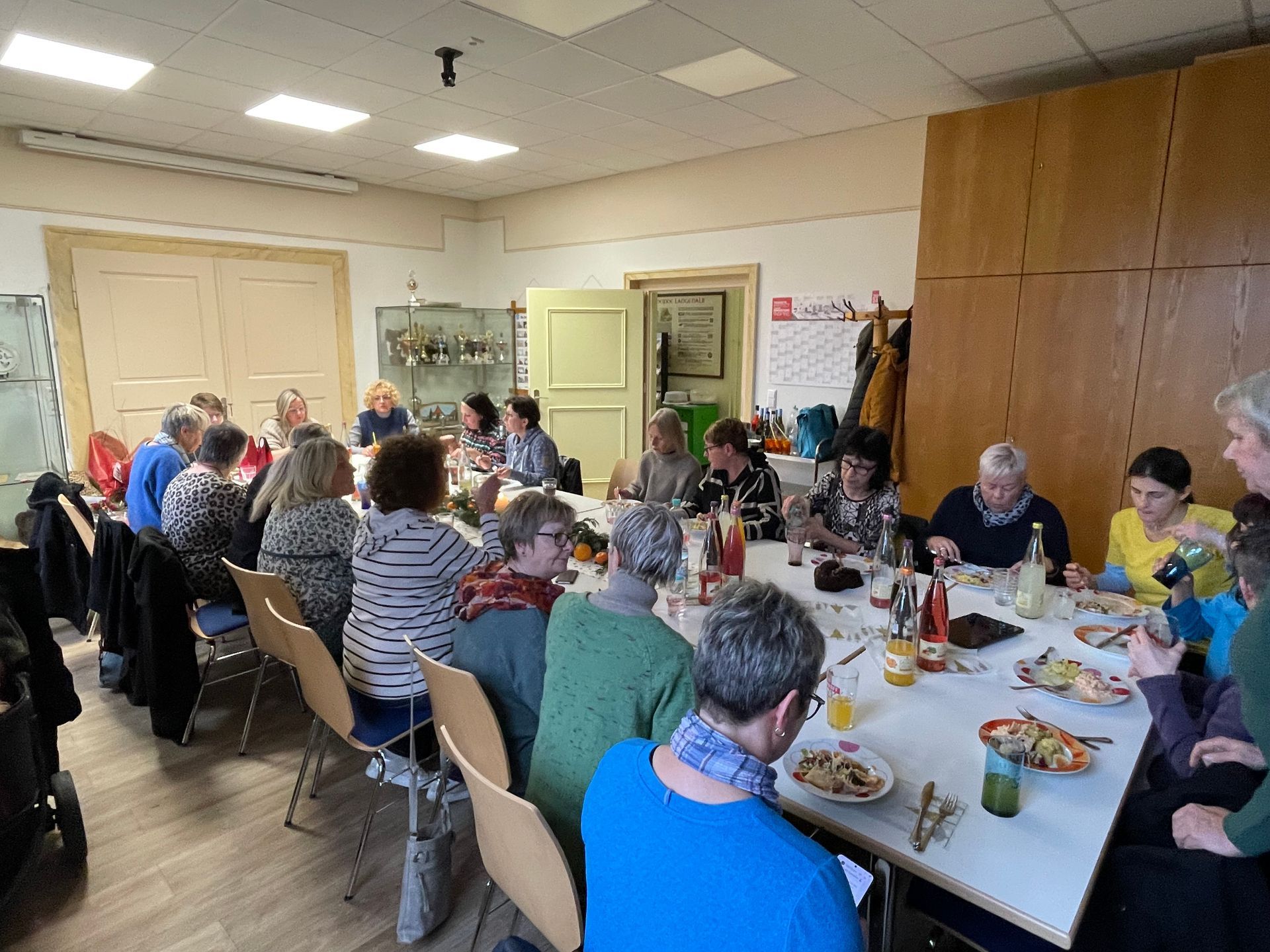 Jahresausklang der Sozialstation Straubenhardt mit leckeren Maultaschen