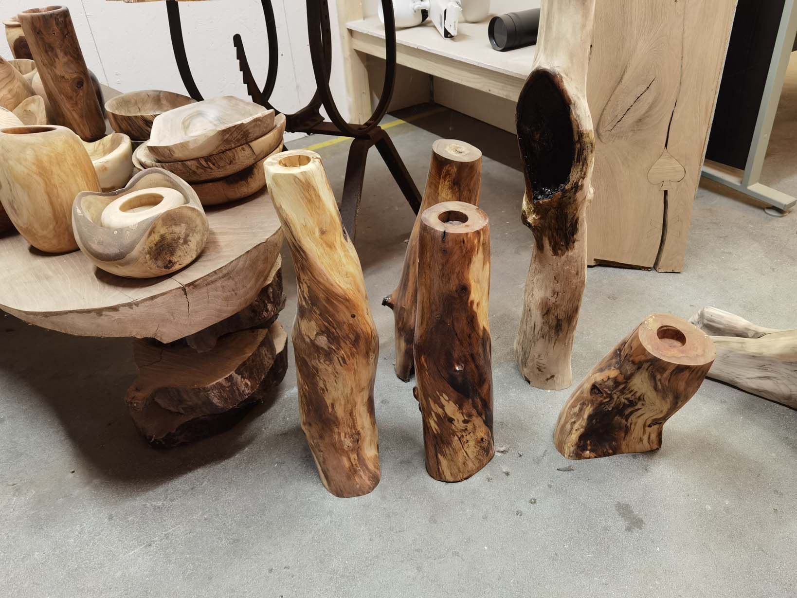 Création d'objets et de meubles contemporains en bois et époxy à Sierre - WoodZ