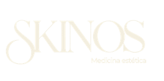 Un fondo blanco con un logotipo dorado encima.