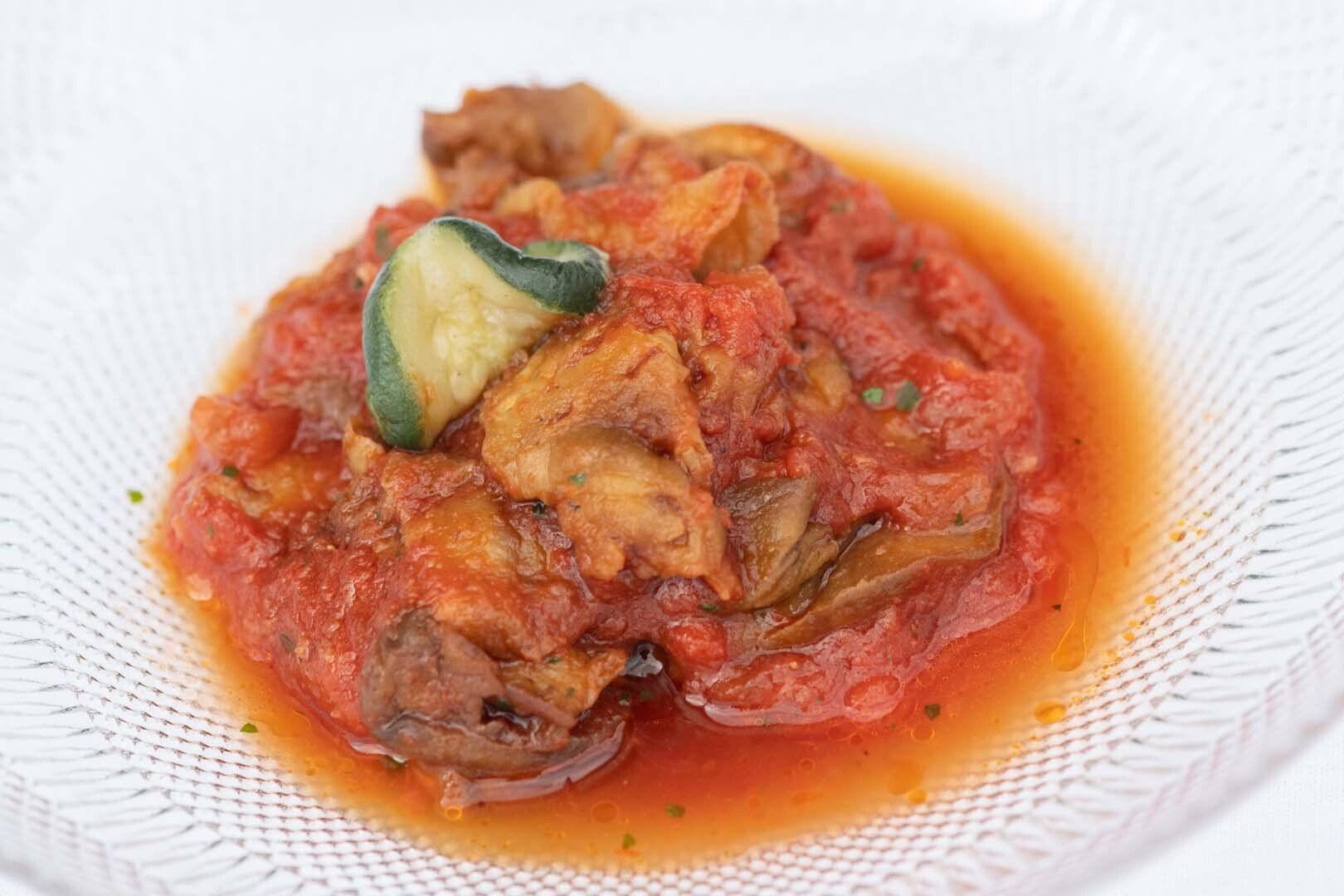 Plat chaud fait maison à emporter