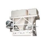 Máquina o equipo industrial blanco con estructura metálica y componentes grandes sobre un fondo liso.