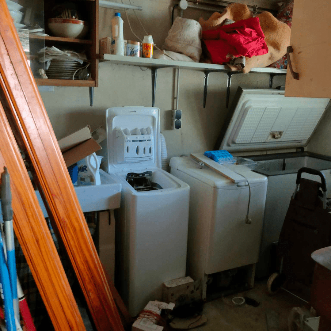 Buanderie encombrée