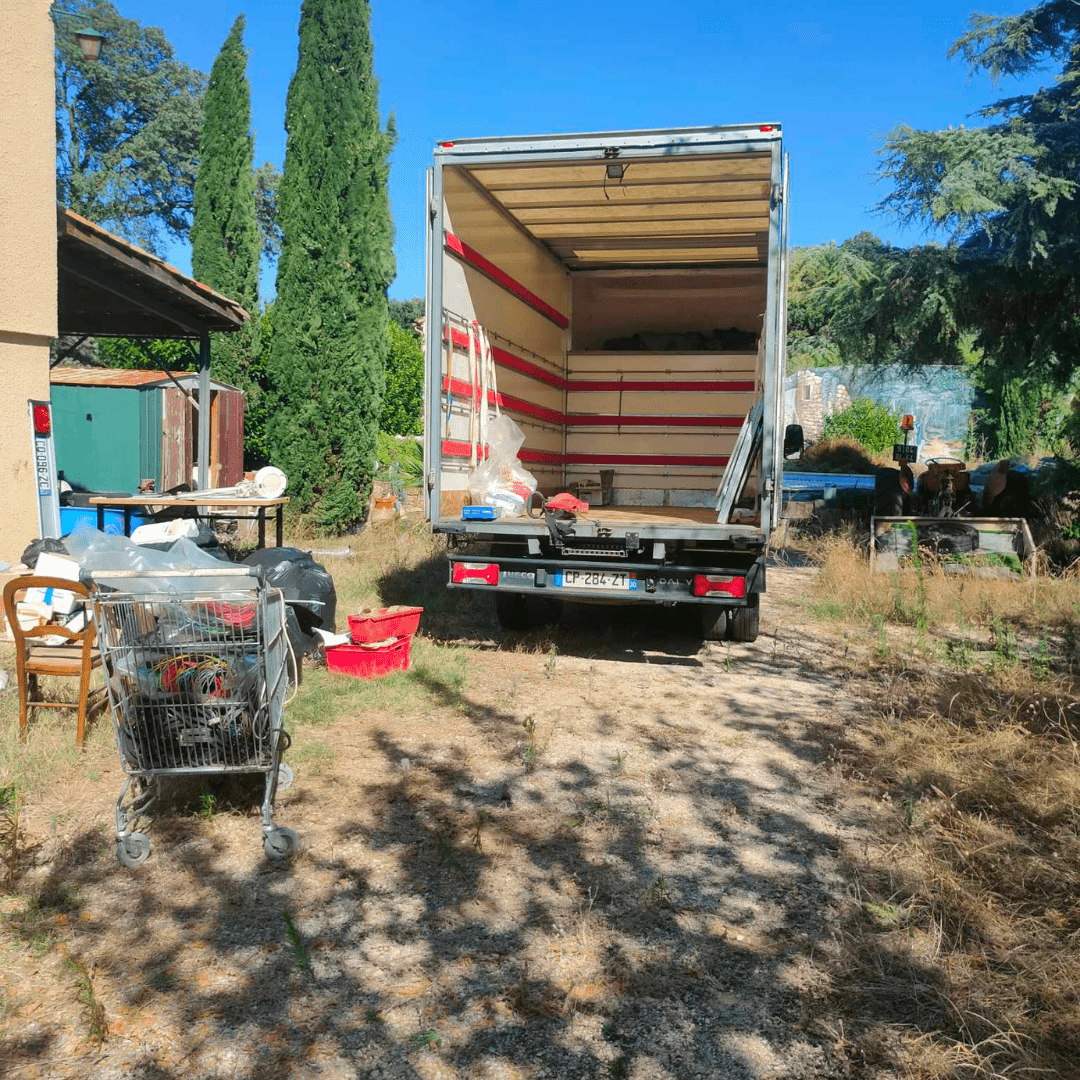 Camion de chargement pour débarras