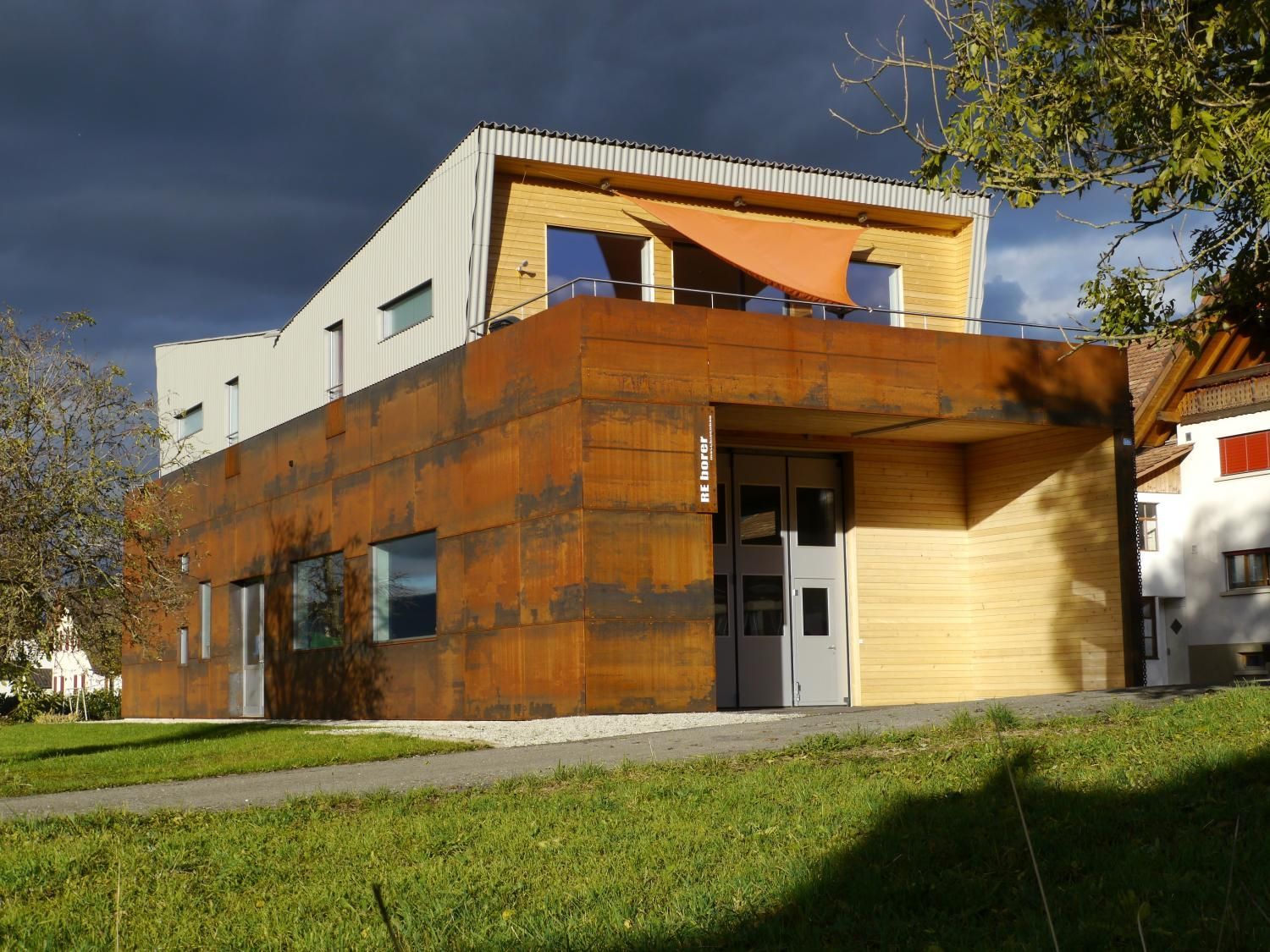 Neubau Montagehalle RE Borer Maschinenbau 2014