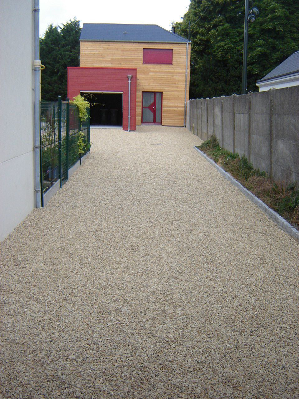 Allée stabilisée sur maison neuve