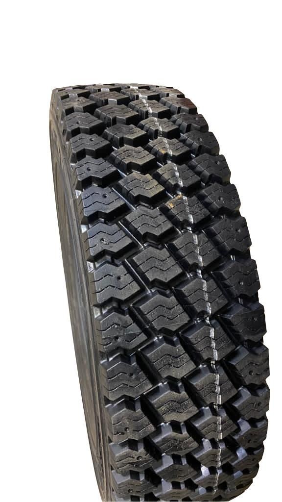 Jokaiseen vuodenaikaan on hyvä valita oikeat renkaat Kauttamme löydät kesärenkaat ja talvirenkaat ja lumiketjut trukkiinne.