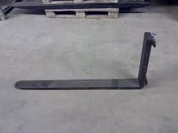 Taotut CE-hyväksytyt nostohaarukat. Varastossa 40 mm x 100 mm x 1200 mm ja 50 mm x 125 mm x 1200 mm. Tilauksesta muitakin kokoja. KYSY TARJOUS!