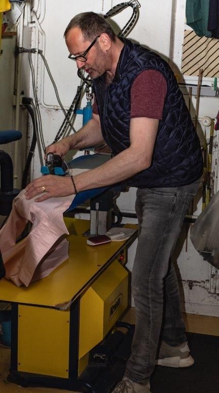 Mader AG | Textilreinigung | Hemdenservice | Heimtextilien | Sandrain-Quartier Bern