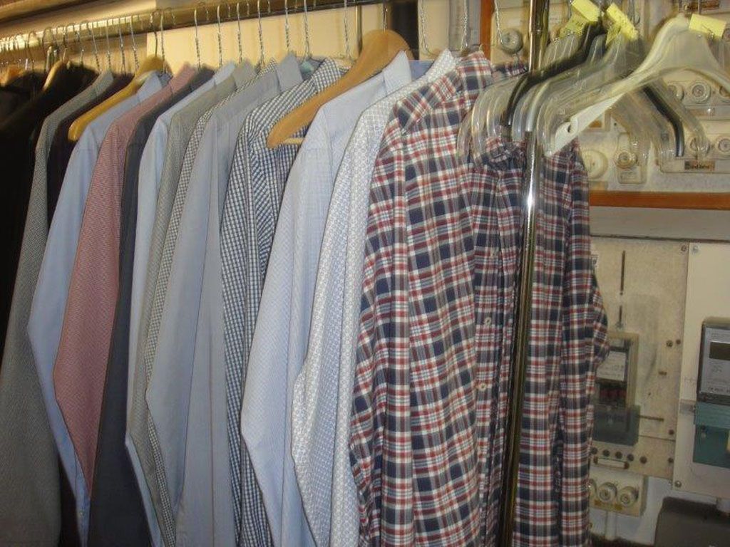 Hemden - Mader AG - Textilreinigung - Bern