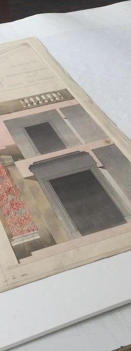 Dessin d'architecture d'un bâtiment avec détails intérieurs. Le dessin présente une palette de brun rougeâtre et de gris.