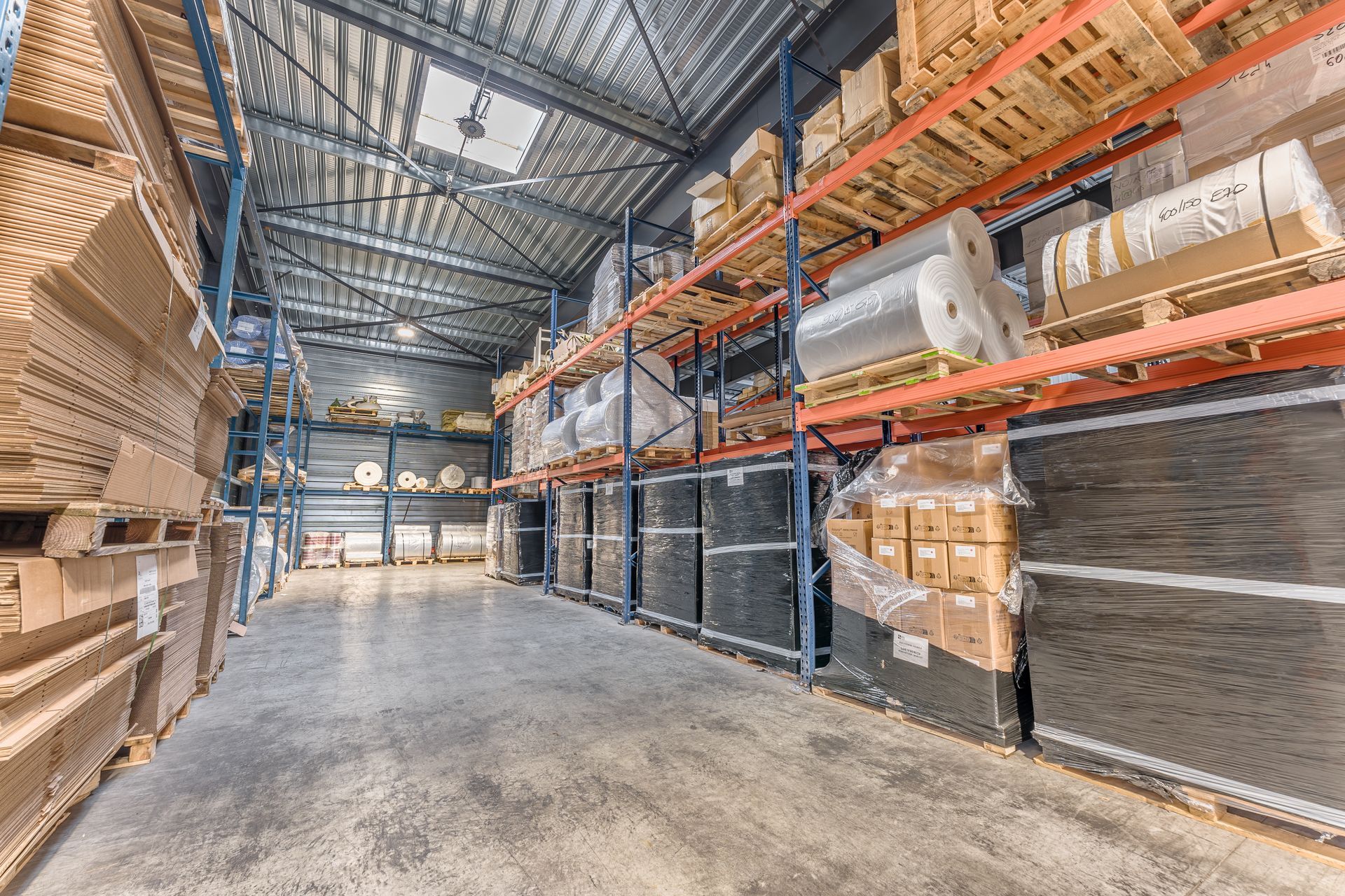 Ouest Embal : entreprise d’emballage et de suremballage industriel